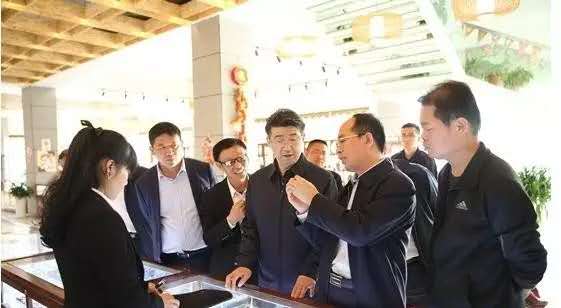 山東省濱州市政法考察團(tuán)來(lái)朱砂古鎮(zhèn)考察