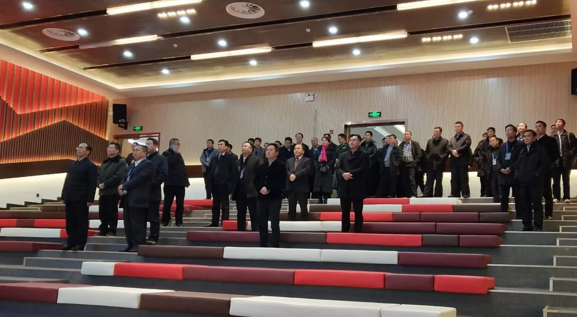 貴州省銅仁市萬山區(qū)現(xiàn)場觀摩團(tuán)考察朱砂古鎮(zhèn)