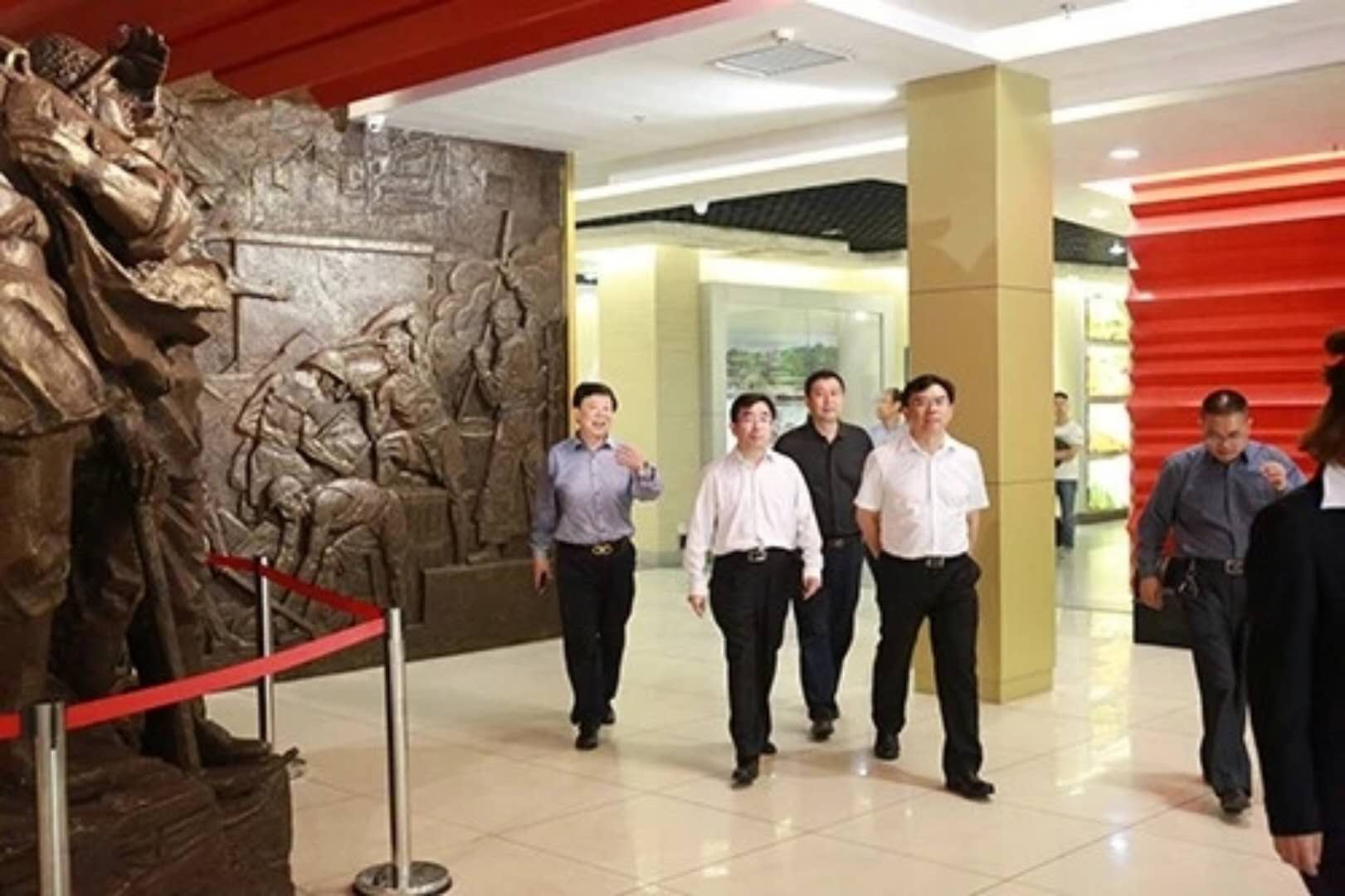北京國際城市發(fā)展研究院、貴州大學貴陽創(chuàng)新驅動發(fā)展戰(zhàn)略研究院院...