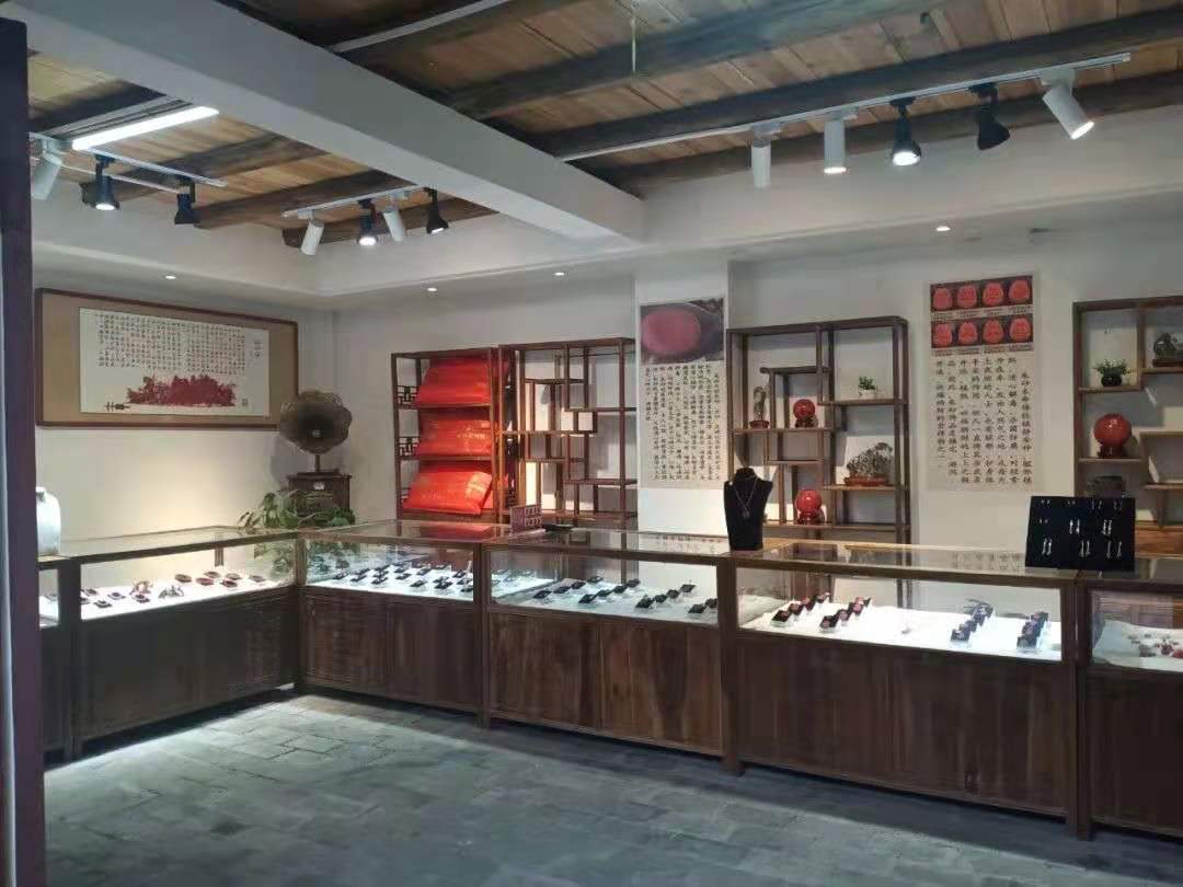 朱砂古鎮(zhèn)那個(gè)年代朱砂門店 盛大開業(yè)